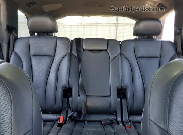 WA1LAAF74HD046479 2017 AUDI Q7 Gray Widok tylnych siedzeń