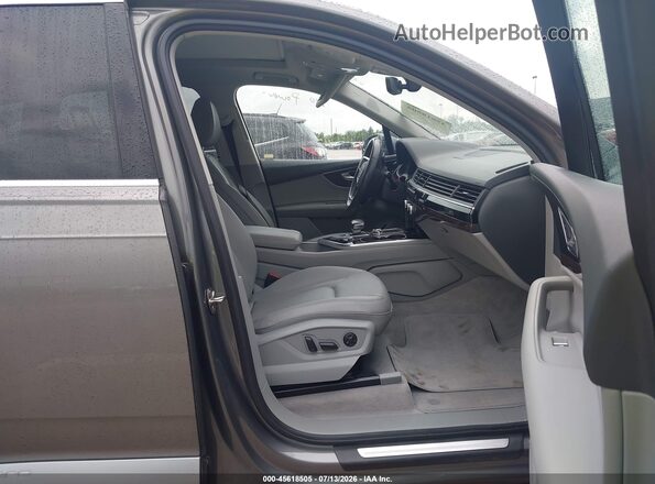 WA1LAAF74JD002570 2018 AUDI Q7 Серый Вид салона спереди