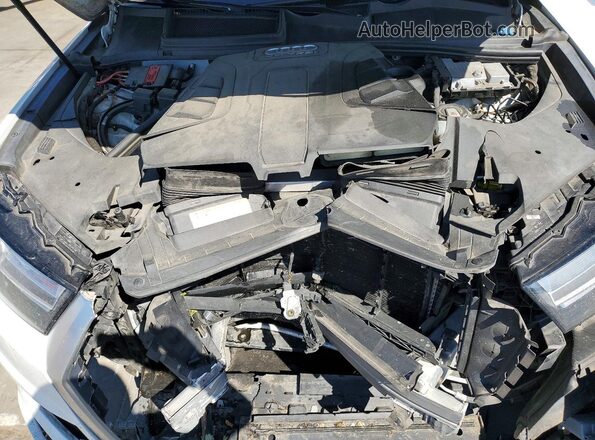 WA1LAAF74JD040431 2018 AUDI Q7 White Vista del compartimento del motor
