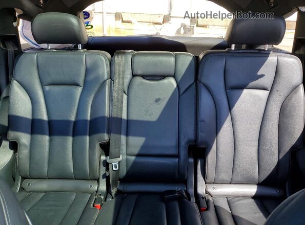 WA1LAAF74JD040431 2018 AUDI Q7 White Vista de los asientos traseros