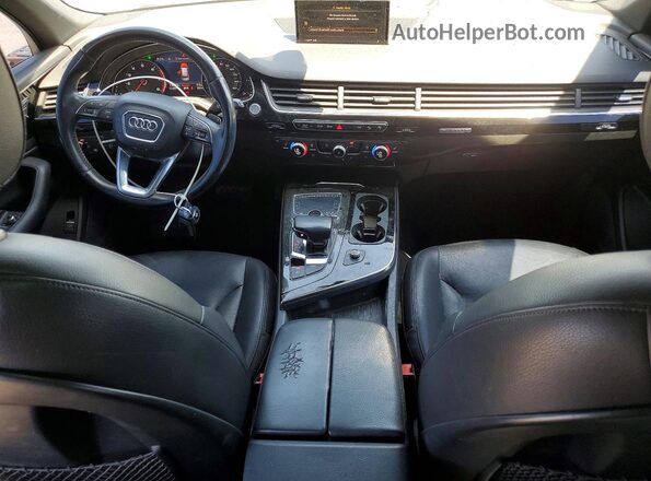 WA1LAAF75HD030338 2017 AUDI Q7 Silver Առջևի վահանակի տեսք