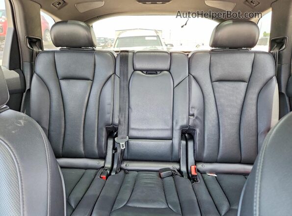 WA1LAAF75HD035524 2017 AUDI Q7 Black Вид задніх сидінь