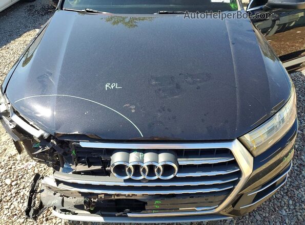 WA1LAAF76HD007733 2017 AUDI Q7 Black Widok komory silnika