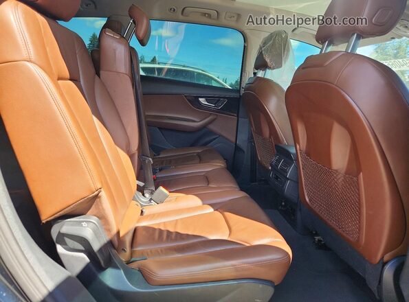 WA1LAAF76HD039212 2017 AUDI Q7 Blue უკანა სალონის ხედი