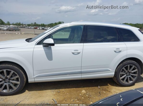 WA1LAAF76HD050372 2017 AUDI Q7 White Սալոնի 360 աստիճան տեսք