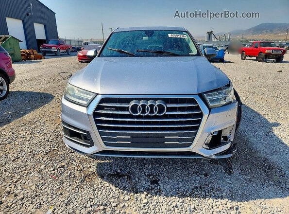 WA1LAAF77HD012861 2017 AUDI Q7 Silver Front view