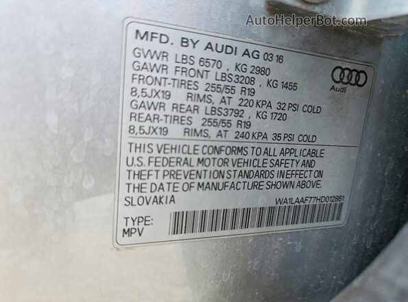WA1LAAF77HD012861 2017 AUDI Q7 Silver Engine compartment view