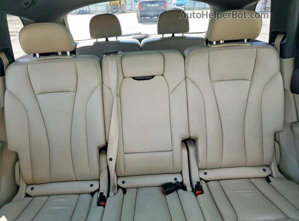 WA1LAAF77HD026307 2017 AUDI Q7 White უკანა სავარძლების ხედი