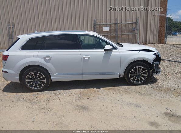 WA1LAAF77HD030339 2017 AUDI Q7 White Vista interior trasera