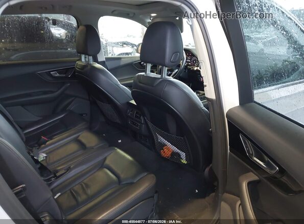 WA1LAAF77JD037877 2018 AUDI Q7 White VIN sticker view