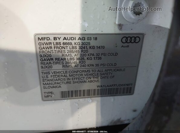 WA1LAAF77JD037877 2018 AUDI Q7 White Engine compartment view