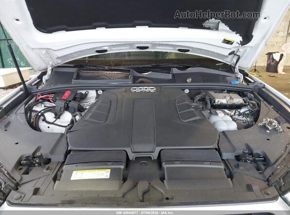 WA1LAAF77JD037877 2018 AUDI Q7 White Rear view