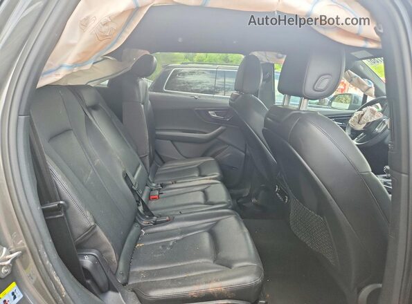 WA1LAAF78KD041695 2019 AUDI Q7 Gray Vista interior trasera