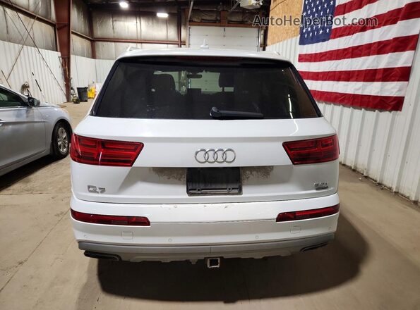 WA1LAAF79HD015454 2017 AUDI Q7 White Հետևի տեսք