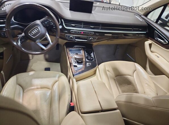 WA1LAAF79HD015454 2017 AUDI Q7 White Առջևի վահանակի տեսք