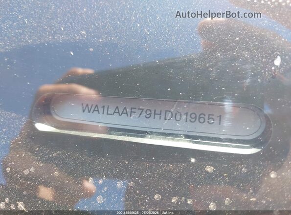 WA1LAAF79HD019651 2017 AUDI Q7 Blue Engine compartment view