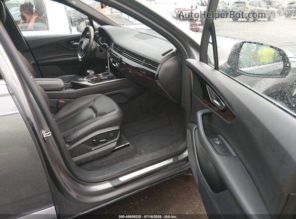 WA1LAAF79HD043951 2017 AUDI Q7 Серый Вид салона спереди
