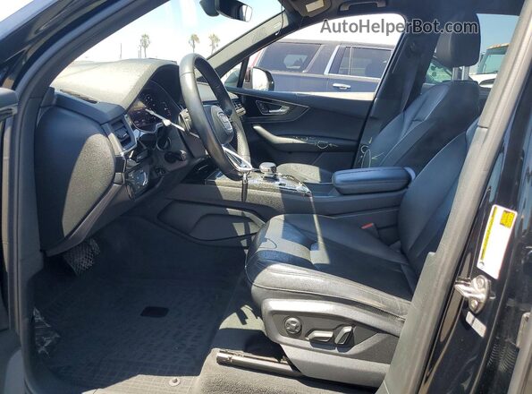 WA1LAAF79JD020952 2018 AUDI Q7 Black Widok wnętrza z przodu