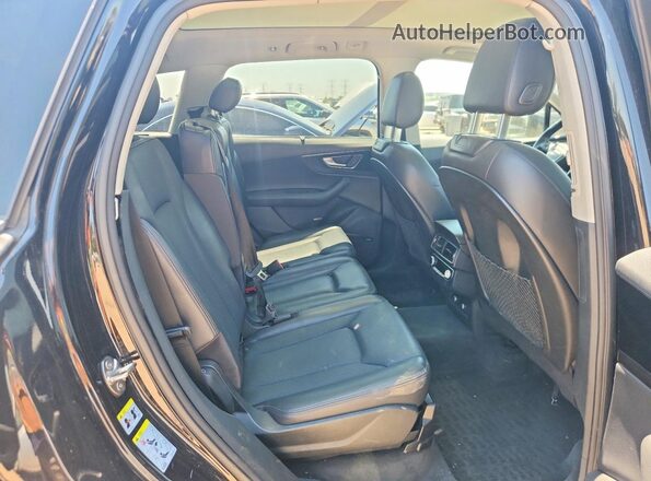 WA1LAAF79KD007765 2019 AUDI Q7 Black Rear seats view