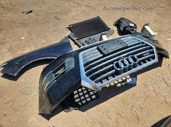 WA1LAAF79KD007765 2019 AUDI Q7 Black Engine compartment view
