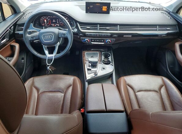 WA1LAAF79KD016742 2019 AUDI Q7 White Widok deski rozdzielczej