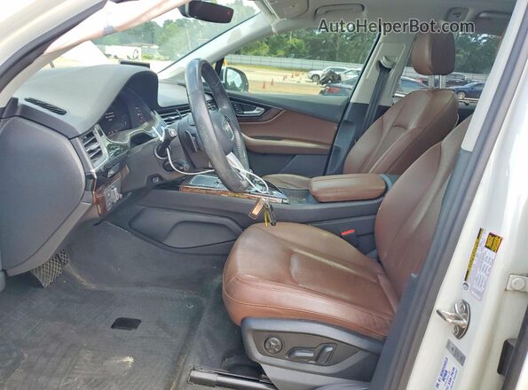 WA1LAAF79KD016742 2019 AUDI Q7 White Widok wnętrza z przodu