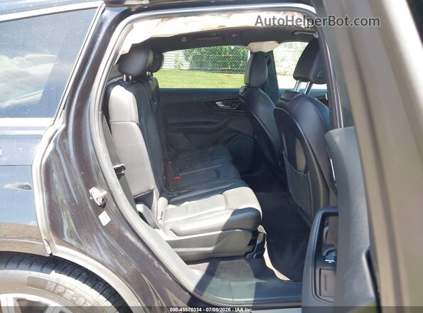 WA1LAAF7XHD013695 2017 AUDI Q7 Black VIN sticker view