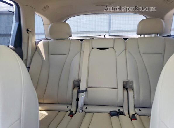 WA1LAAF7XKD039835 2019 AUDI Q7 Белый Вид задних сидений