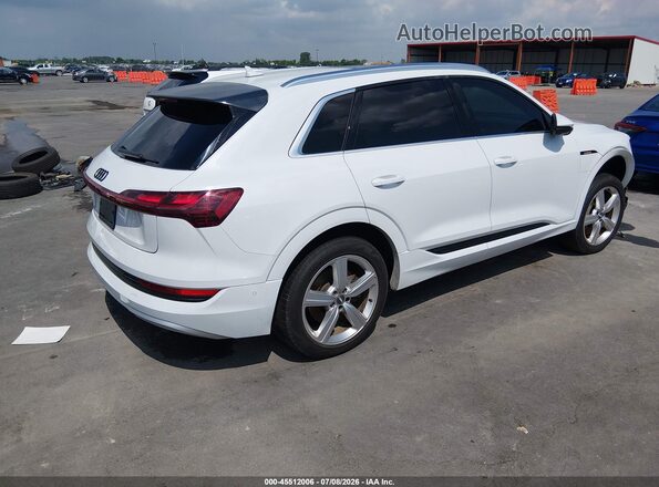 WA1LAAGE2KB011276 2019 AUDI E-TRON White უკანა მარჯვენა