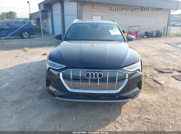 WA1LAAGE4KB009822 2019 AUDI E-TRON Black Widok zestawu wskaźników