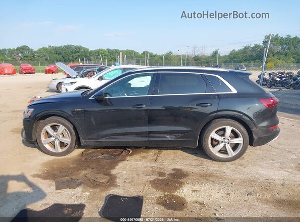 WA1LAAGE4KB009822 2019 AUDI E-TRON Black Widok wnętrza 360 stopni