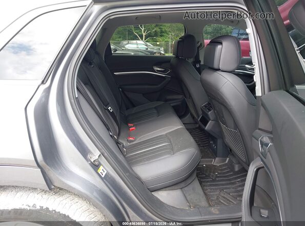 WA1LAAGE6KB008283 2019 AUDI E-TRON Серый Вид наклейки с VIN-кодом