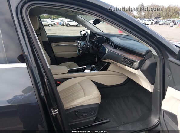 WA1LAAGE9KB010321 2019 AUDI E-TRON Gray Սալոնի դիմացի տեսք