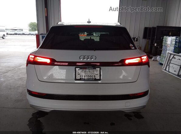 WA1LAAGEXKB024227 2019 AUDI E-TRON White 