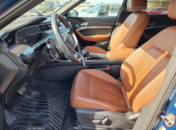 WA1LABGE3KB015343 2019 AUDI E-TRON Blue წინა სალონის ხედი