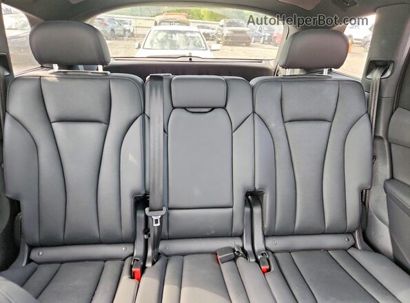 WA1LCBF73PD021703 2023 AUDI Q7 Gray უკანა სავარძლების ხედი