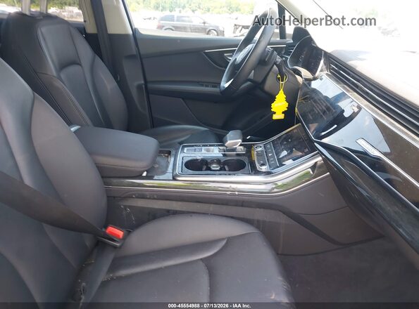 WA1LCBF73RD003219 2024 AUDI Q7 White Widok wnętrza z przodu