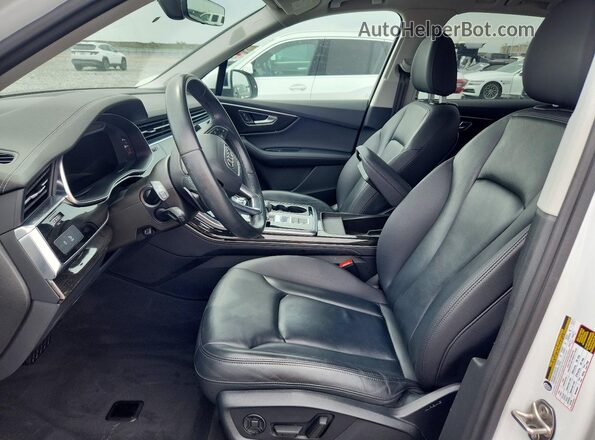 WA1LCBF7XPD006163 2023 AUDI Q7 White Vista interior delantera