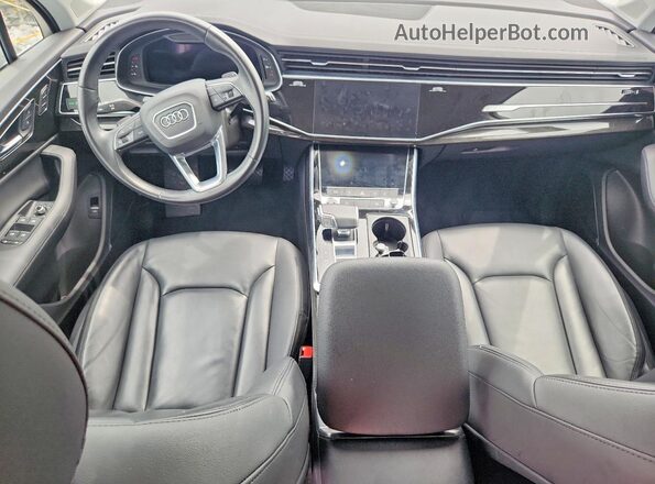 WA1LCBF7XPD006163 2023 AUDI Q7 White Vista del salpicadero