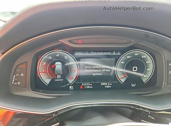 WA1LCBF7XPD006163 2023 AUDI Q7 White Vista del cuadro de instrumentos