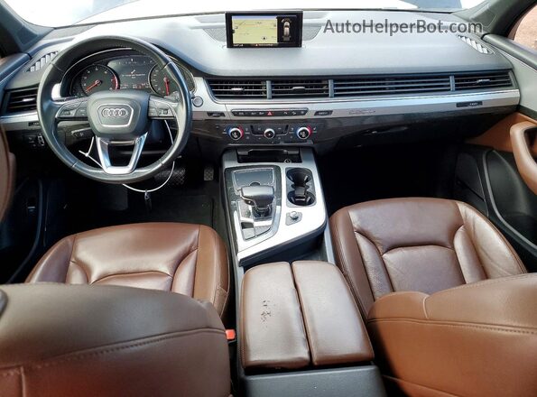 WA1LHAF70JD000343 2018 AUDI Q7 Black Dashboard view