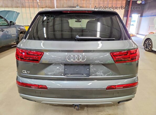 WA1LHAF70KD019833 2019 AUDI Q7 Gray Widok z tyłu