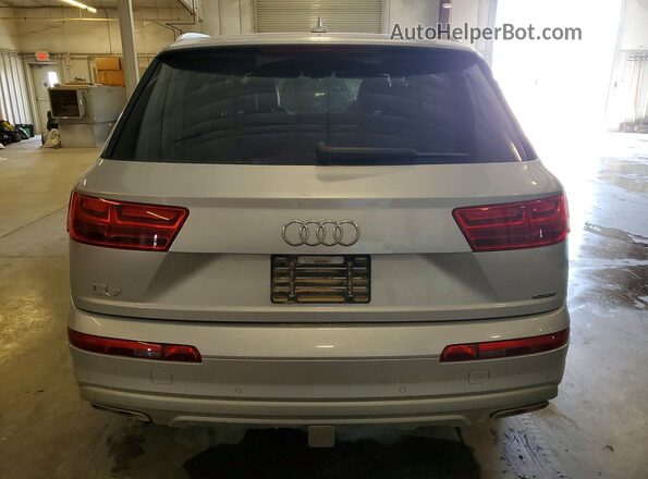 WA1LHAF71KD041730 2019 AUDI Q7 Silver Widok z tyłu