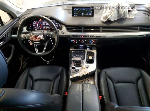 WA1LHAF71KD041730 2019 AUDI Q7 Silver Widok deski rozdzielczej