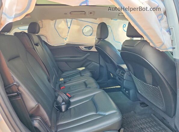 WA1LHAF72KD031546 2019 AUDI Q7 Серебряный Вид задней части салона