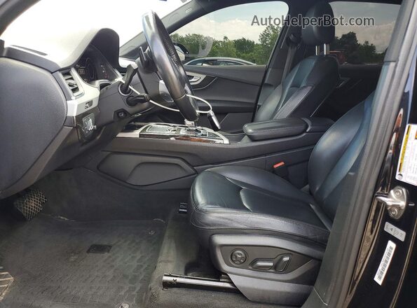 WA1LHAF74KD017731 2019 AUDI Q7 Black Front interior view