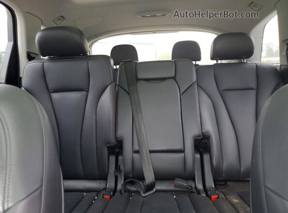 WA1LHAF75JD009457 2018 AUDI Q7 Gray Widok tylnych siedzeń