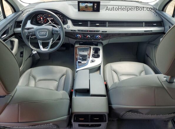 WA1LHAF75JD024556 2018 AUDI Q7 White Widok deski rozdzielczej