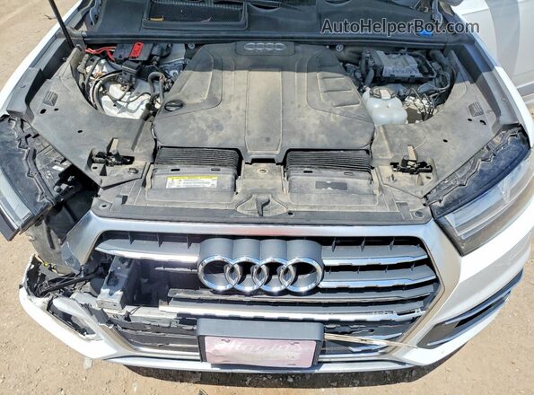 WA1LHAF75JD024556 2018 AUDI Q7 White Widok komory silnika