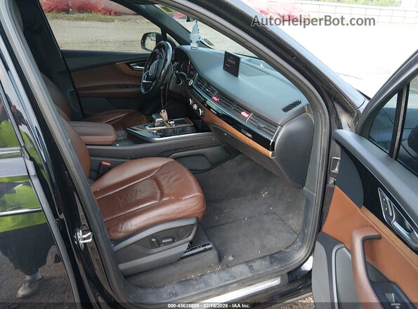 WA1LHAF76HD041179 2017 AUDI Q7 Черный Вид салона спереди